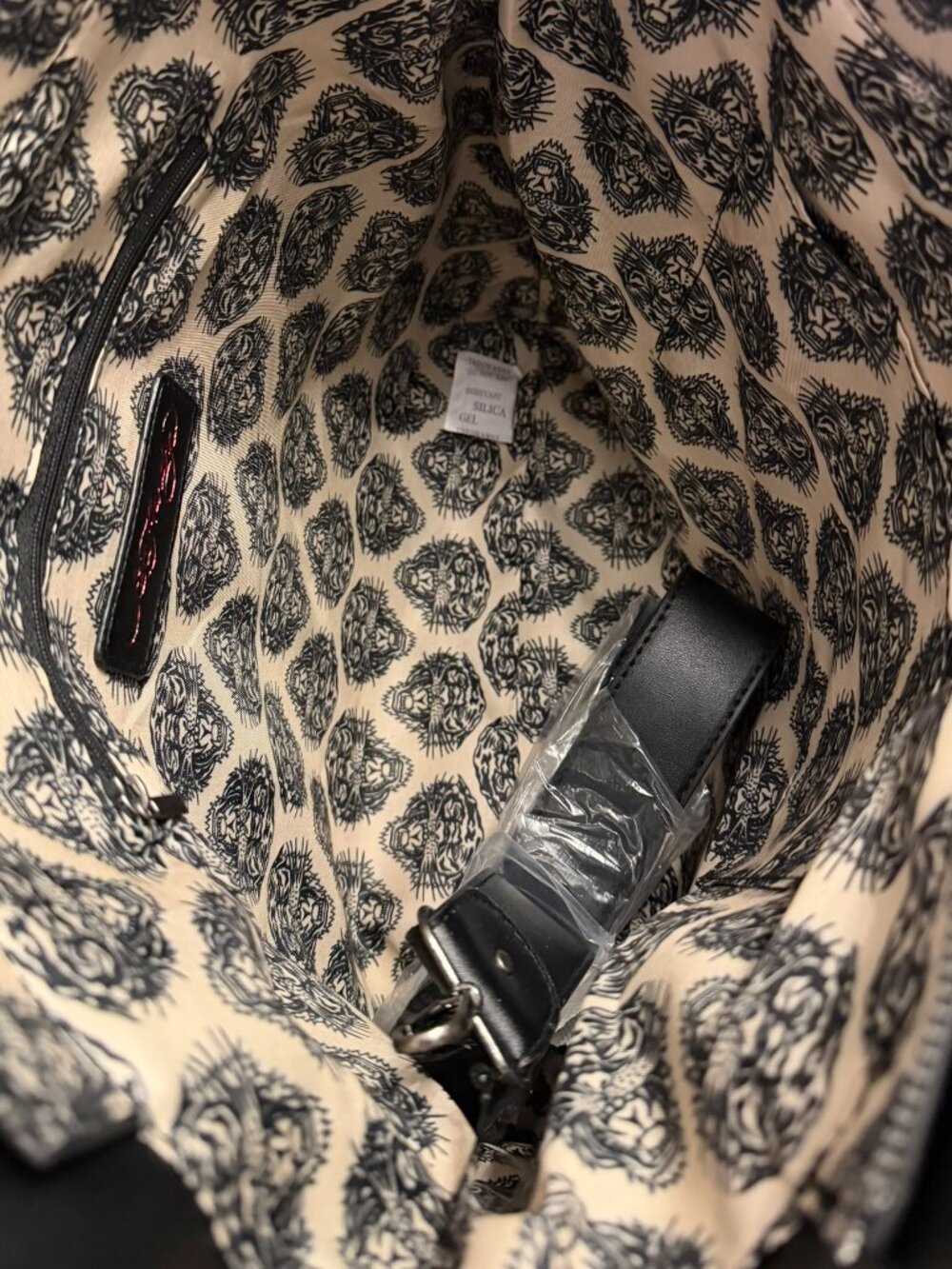 NWT LAST ONE - Ed Hardy Y2K Cyber Grunge Tattoo Style Rose & Skulls Satchel Tote - Picture 8 of 10